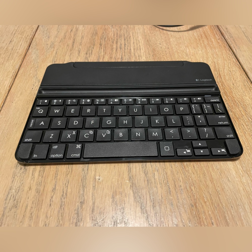 Logitech Ultrathin iPad Mini Keyboard